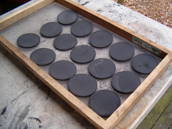 pucks-on-screen